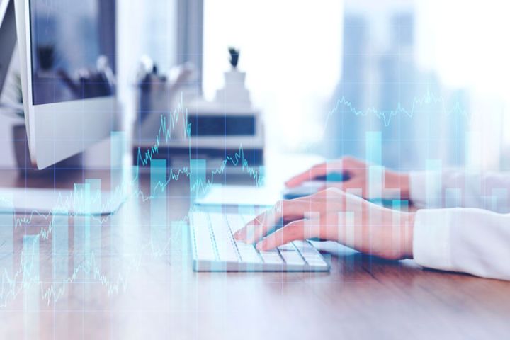 SEO优化如何反噬付费推广效果?新手避坑指南